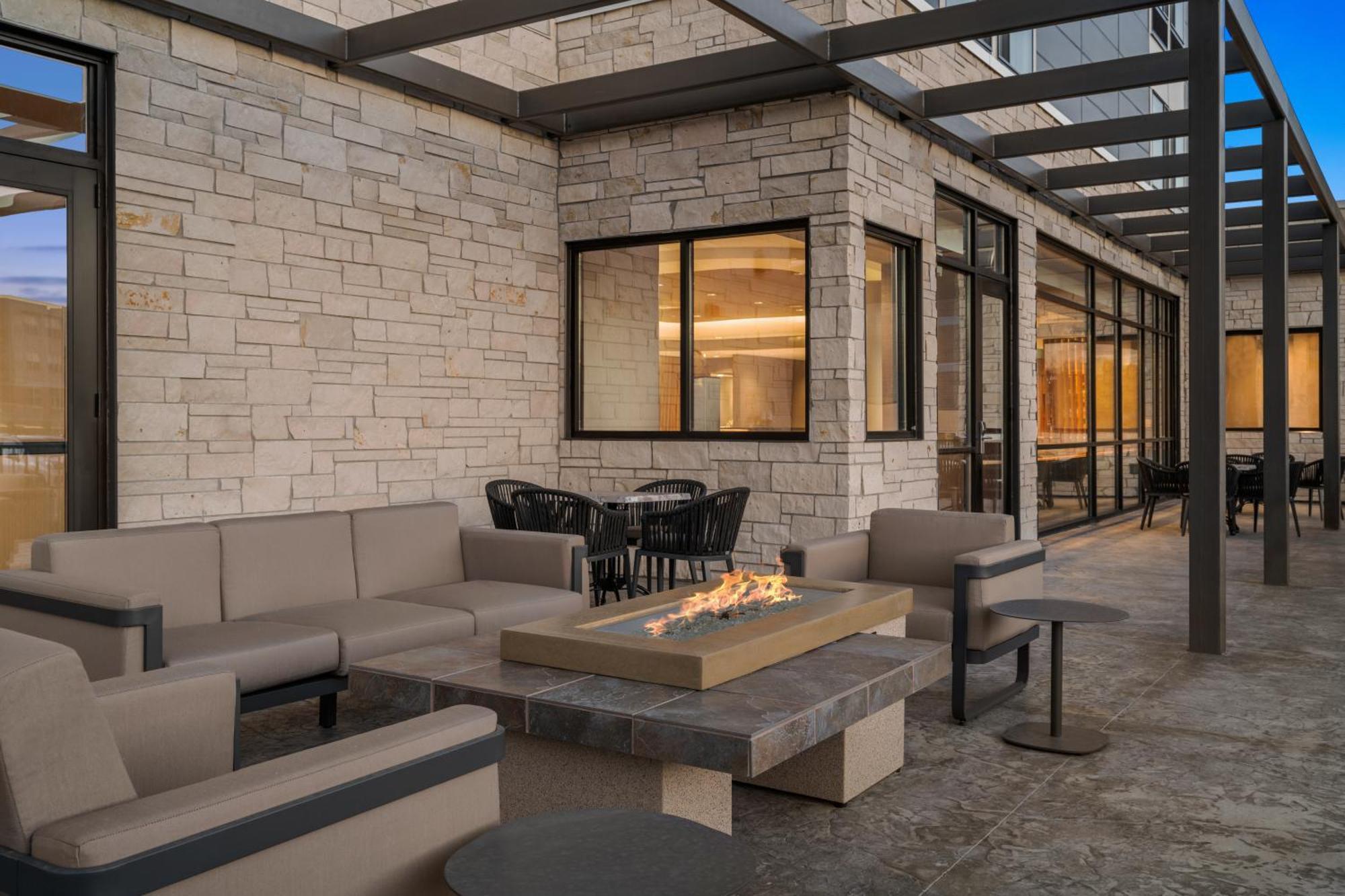 Springhill Suites By Marriott Menomonee Falls Exterior foto